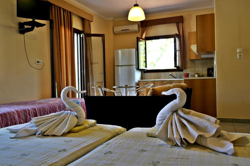 Roula Rooms Stratonion Exterior photo